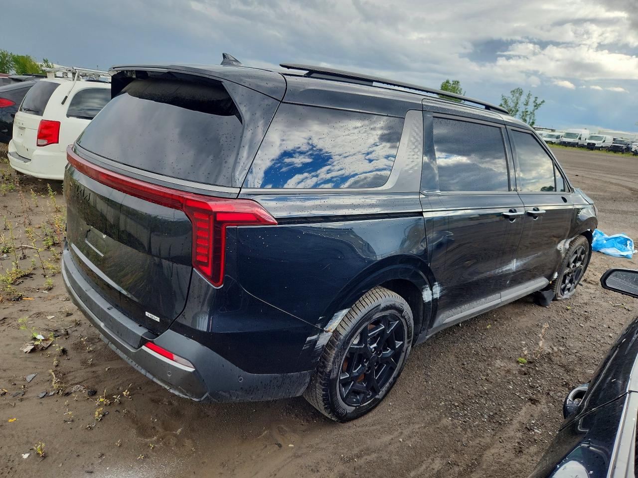 2026 Kia Carnival Hybrid Sx - Image 3
