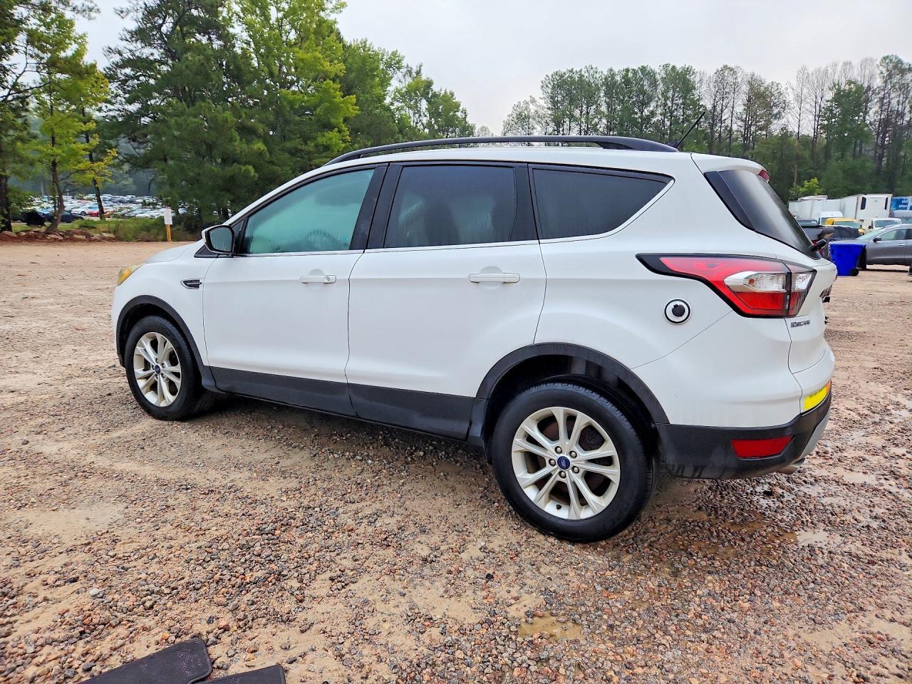 2018 Ford Escape Sel - Фото 2
