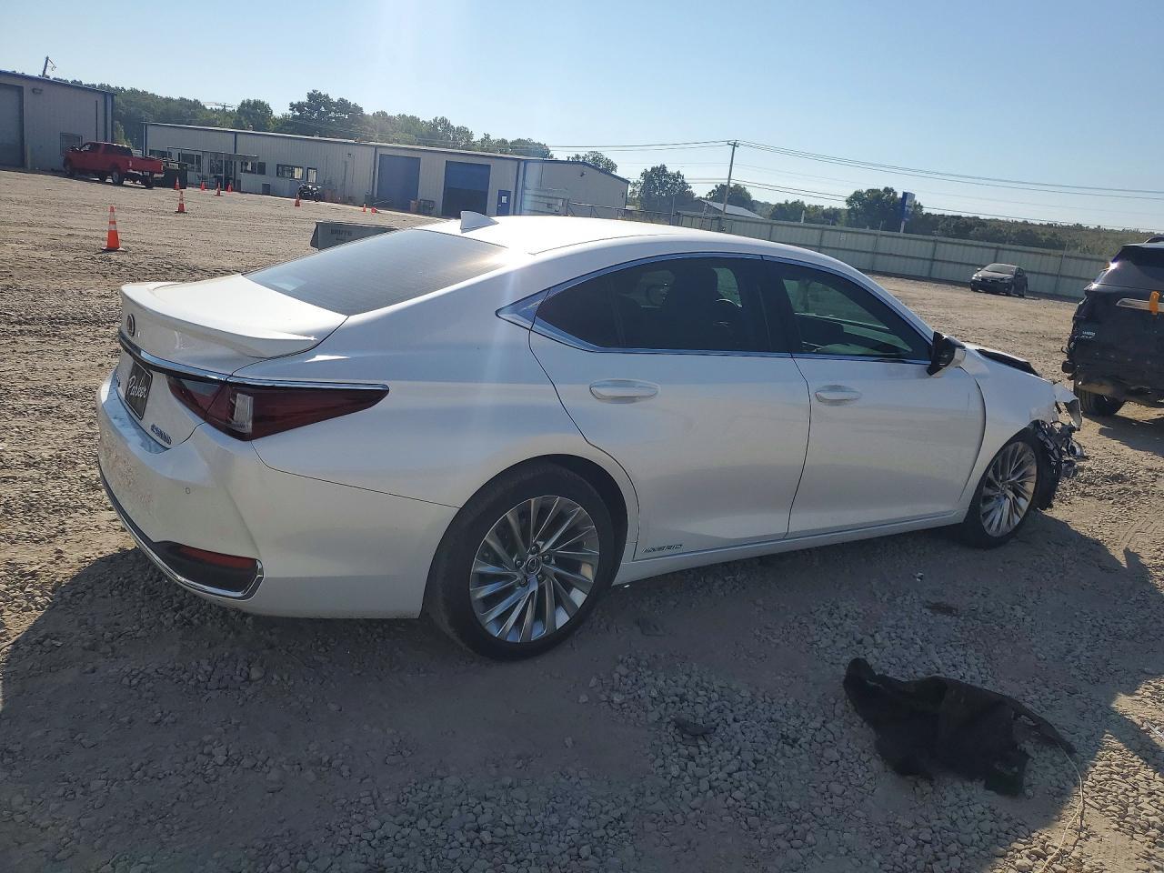 2020 Lexus Es - Image 3