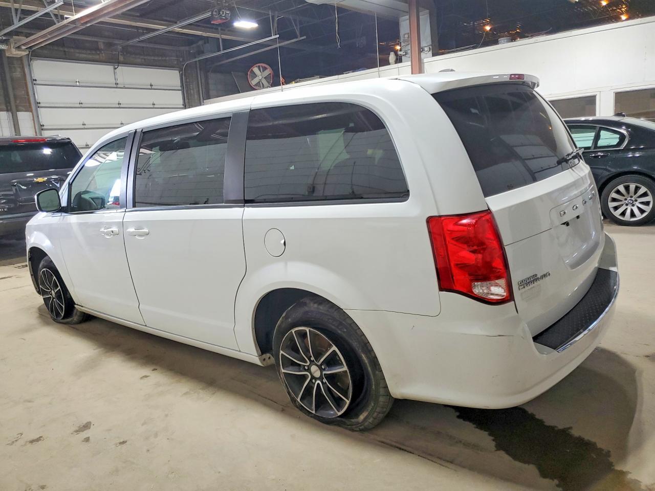 2019 Dodge Grand Caravan Gt - Фото 2