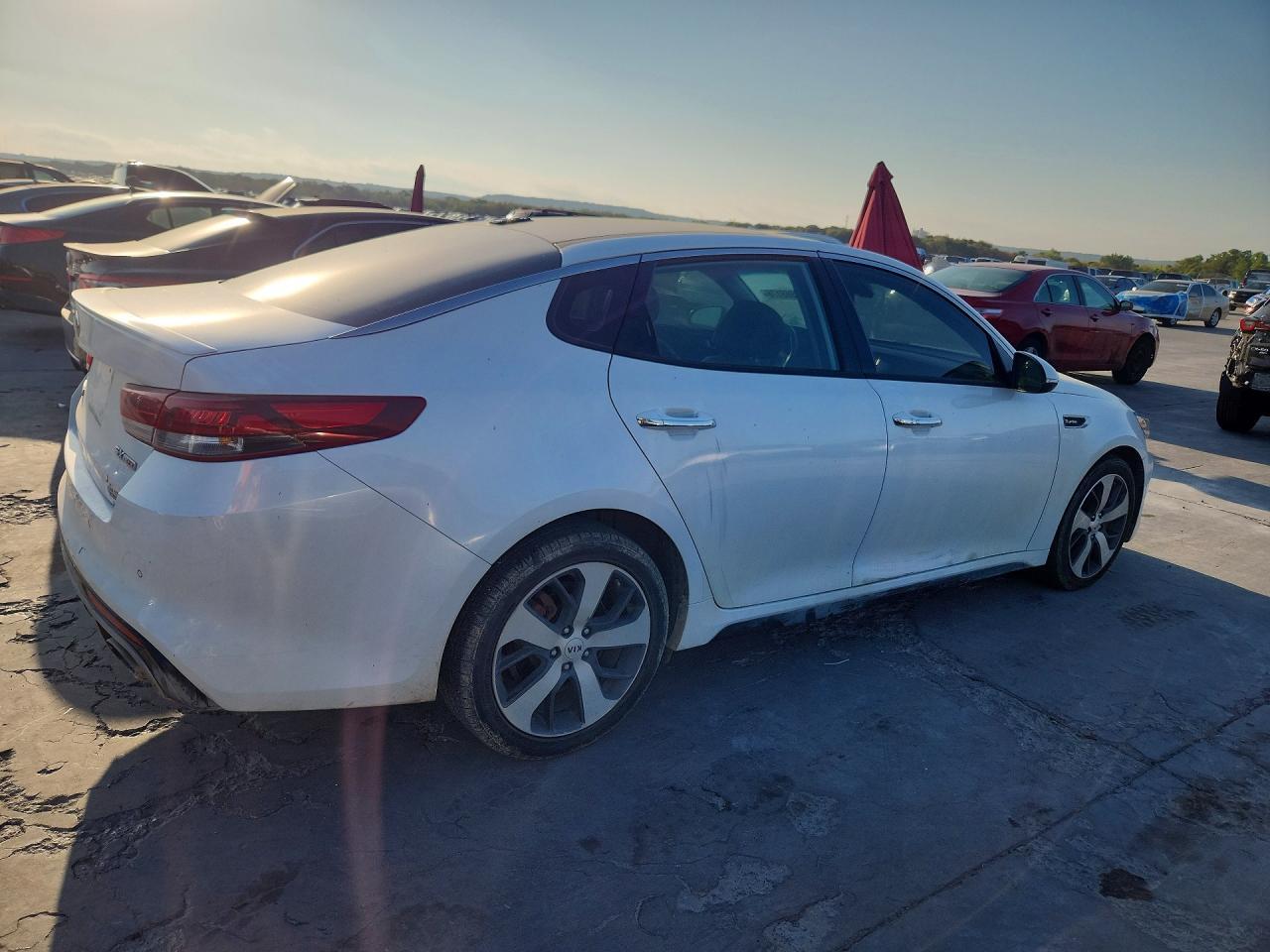2018 Kia Optima - Image 3
