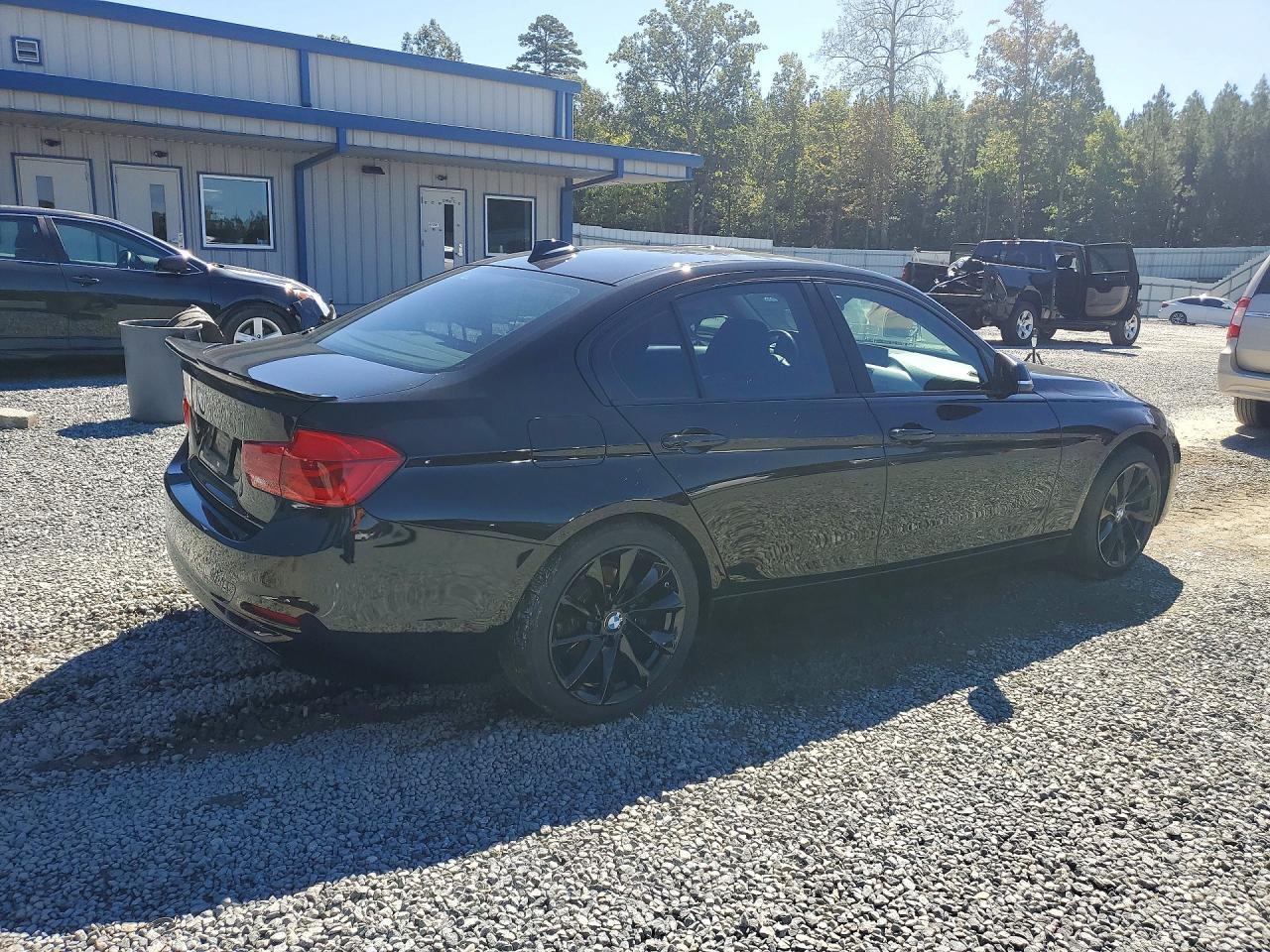 2018 BMW 320 I - Фото 3