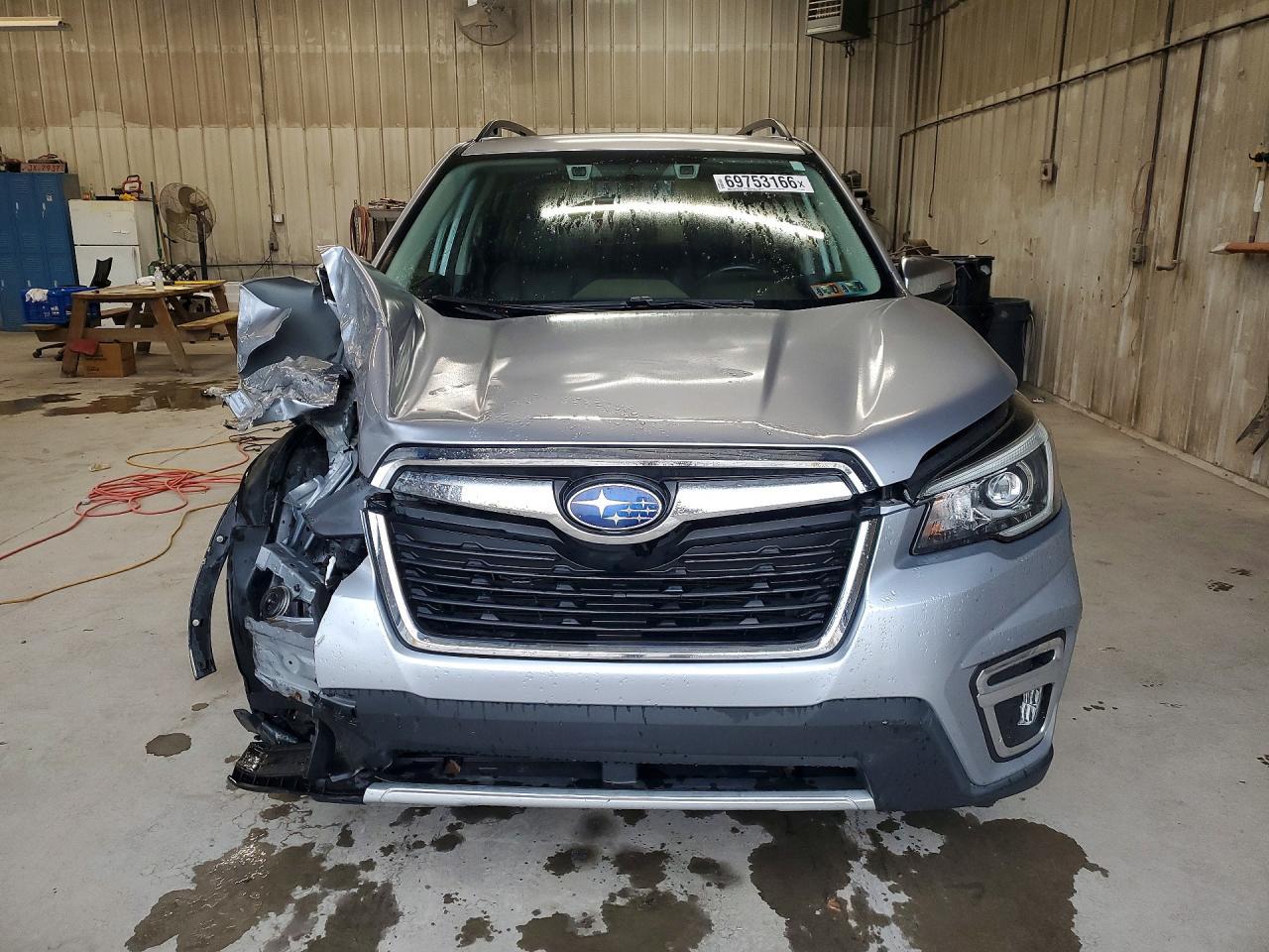 2020 Subaru Forester Touring - Фото 5