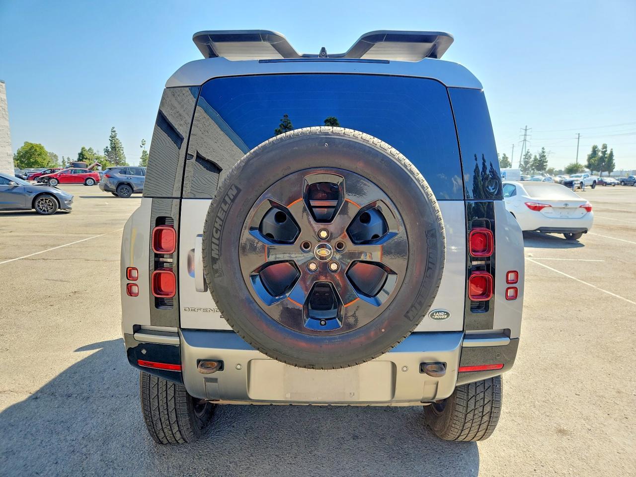 2021 Land Rover Defender 110 X-Dynamic Se - Фото 6