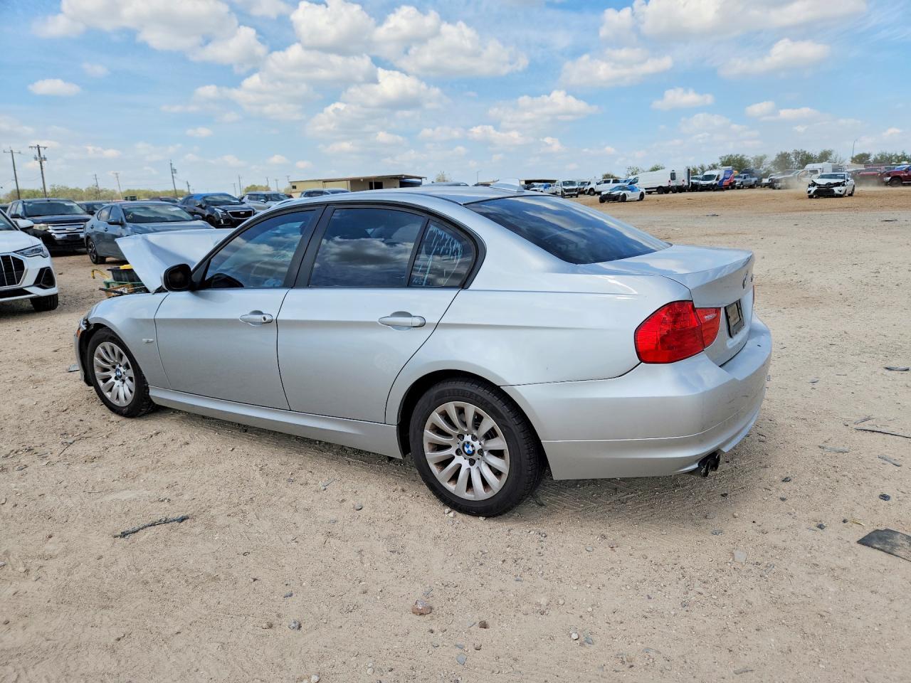 2009 BMW 328 I - Фото 2
