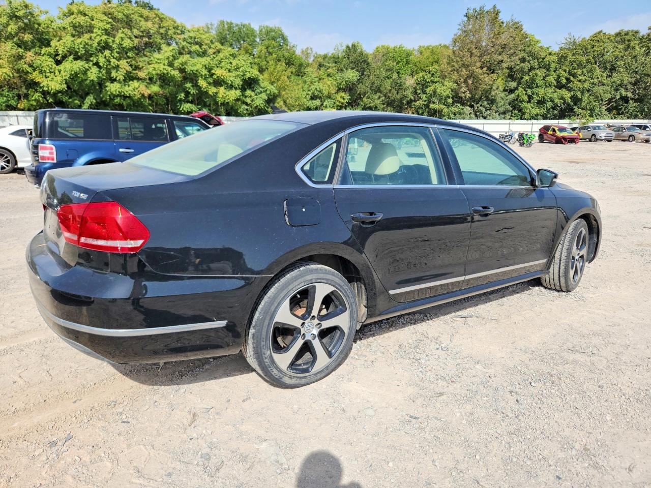 2014 Volkswagen Passat Se - Image 3