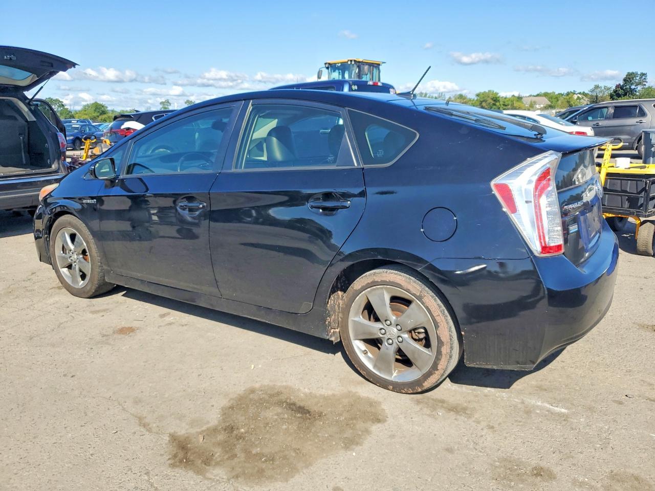 2013 Toyota Prius Persona Series Se - Image 2