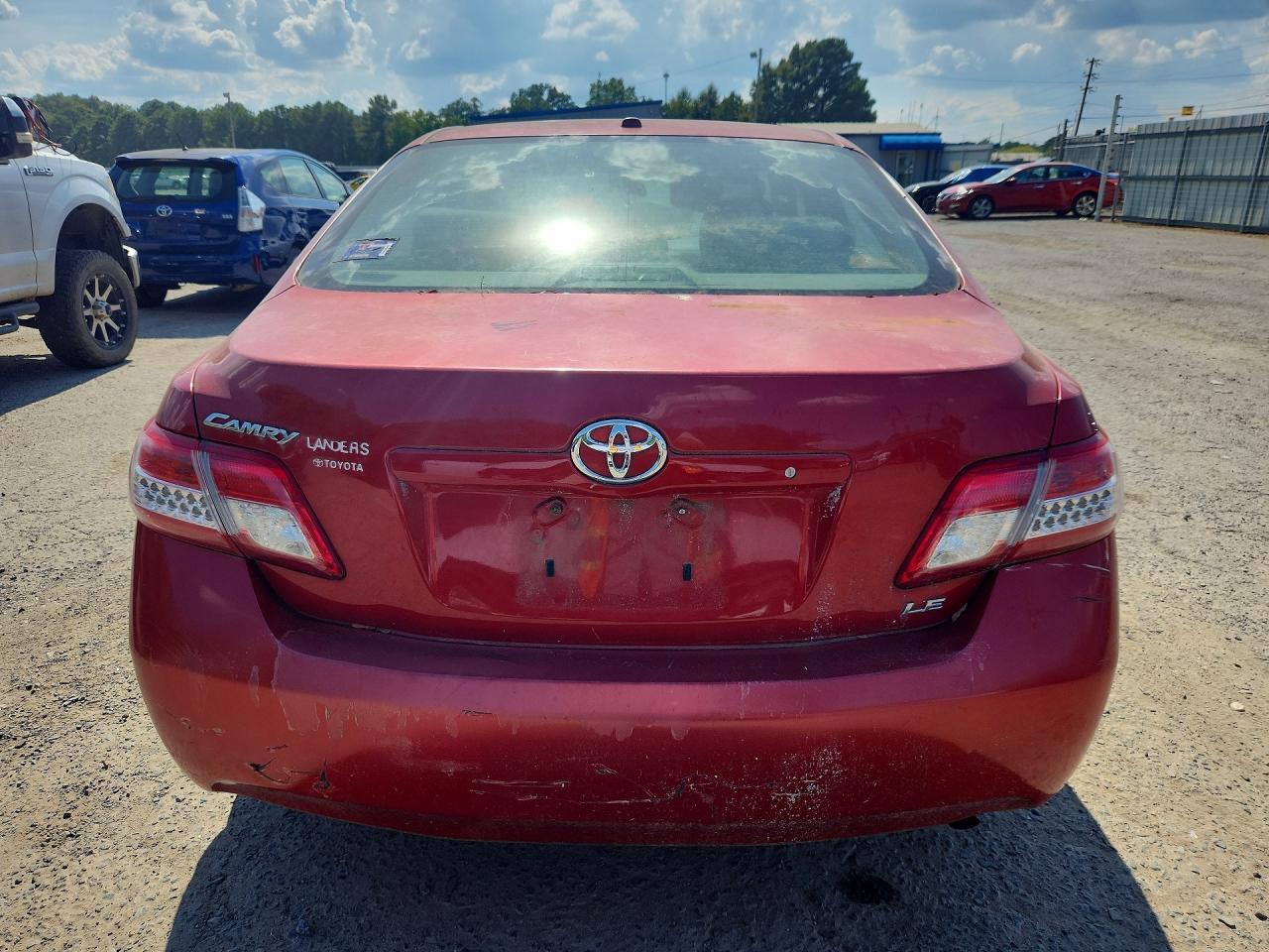 2010 Toyota Camry Le - Image 6