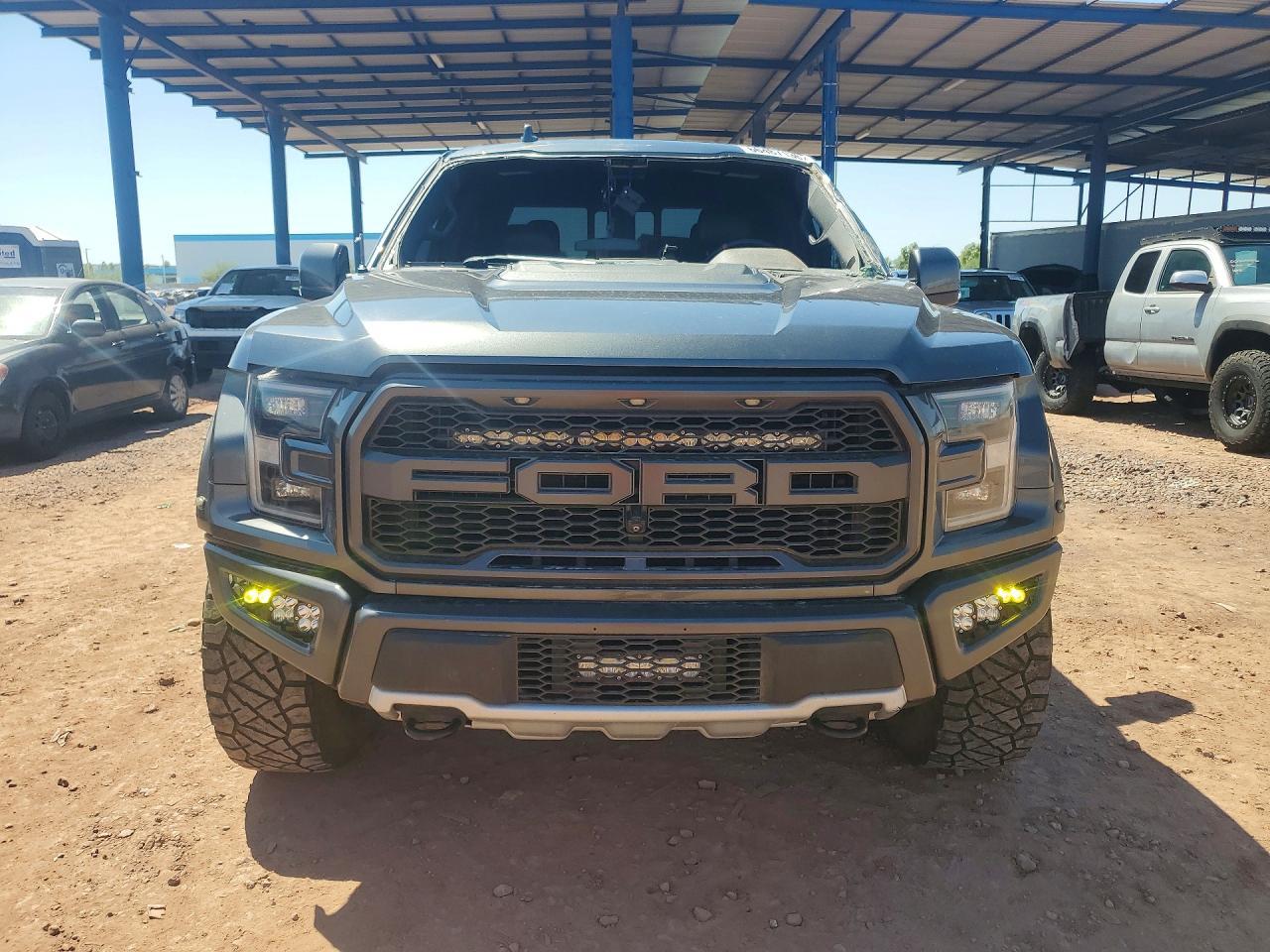 2020 Ford F150 Raptor - Фото 5