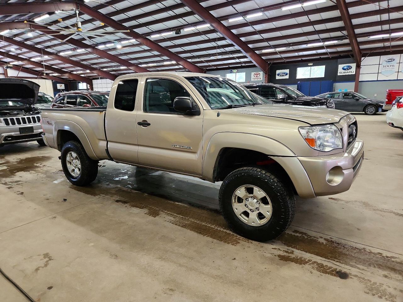 2006 Toyota Tacoma Access Cab - Image 4