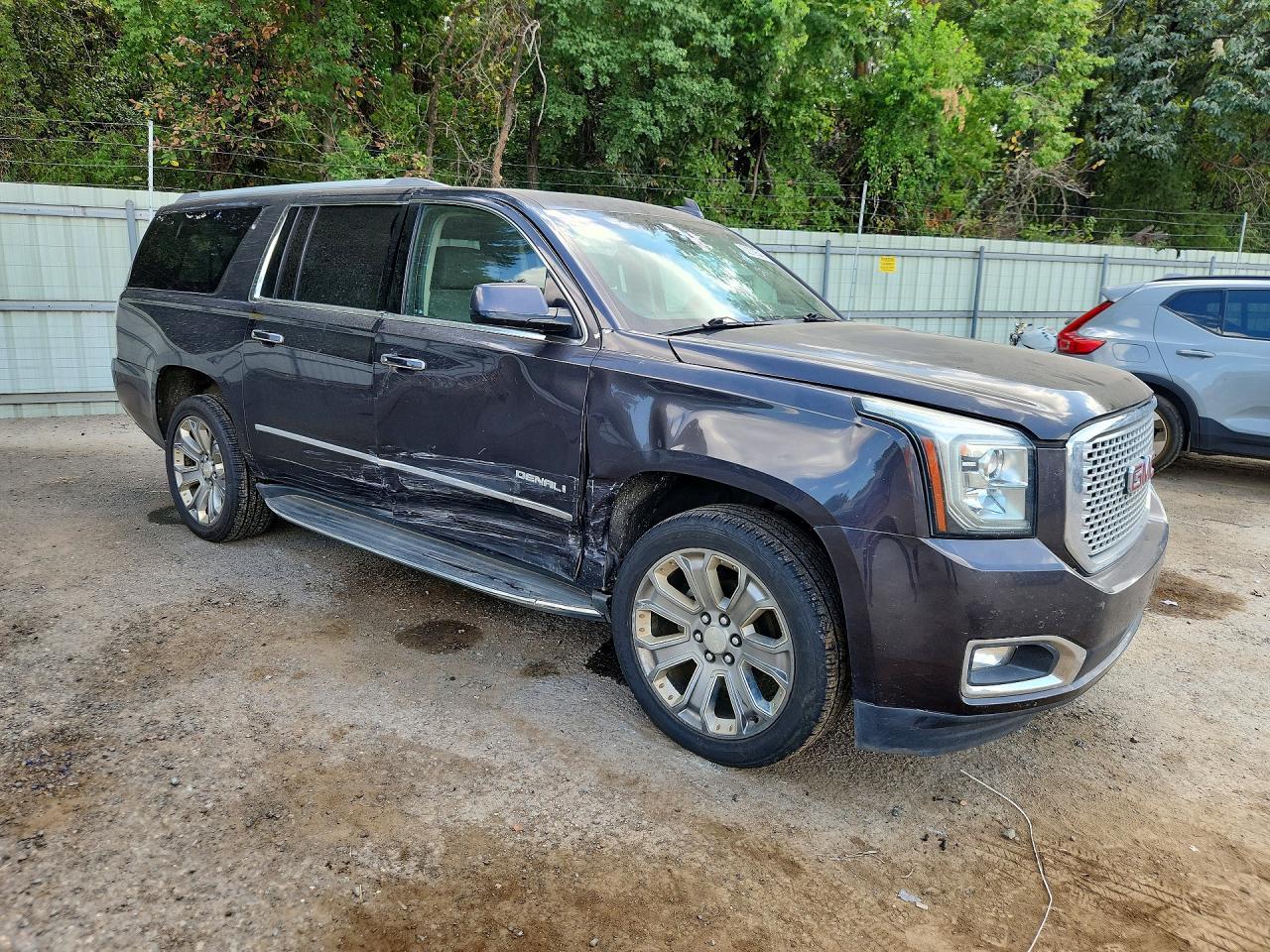 2017 GMC Yukon Xl Denali - Фото 4