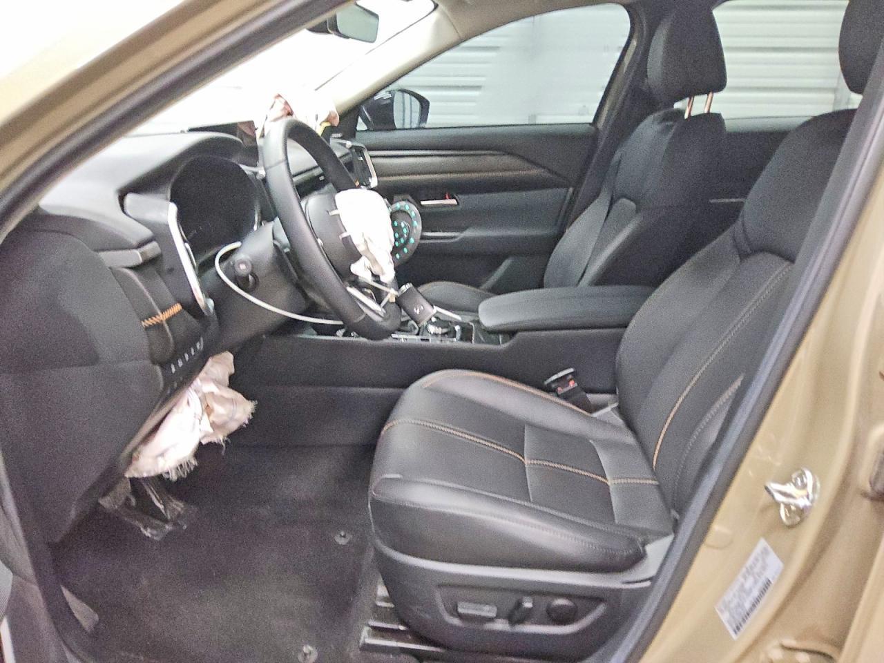 2025 Mazda Cx-50 Premium Plus - Image 7