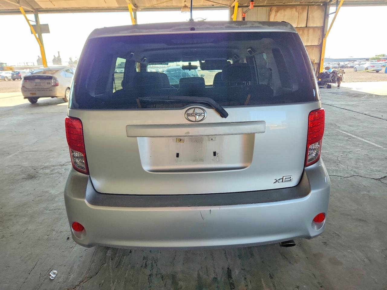 2012 Scion Xb Base - Фото 6