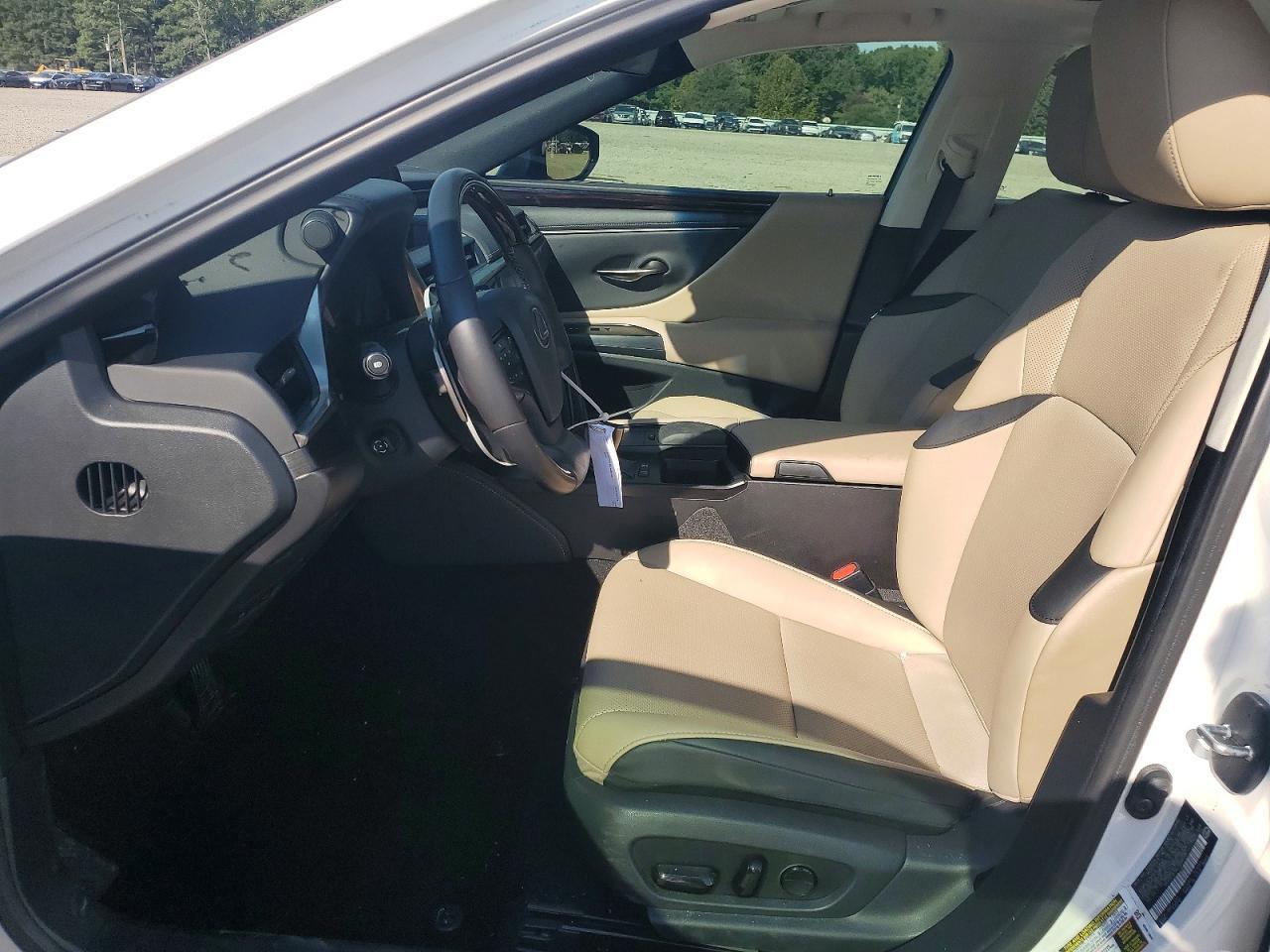 2020 Lexus Es - Image 7