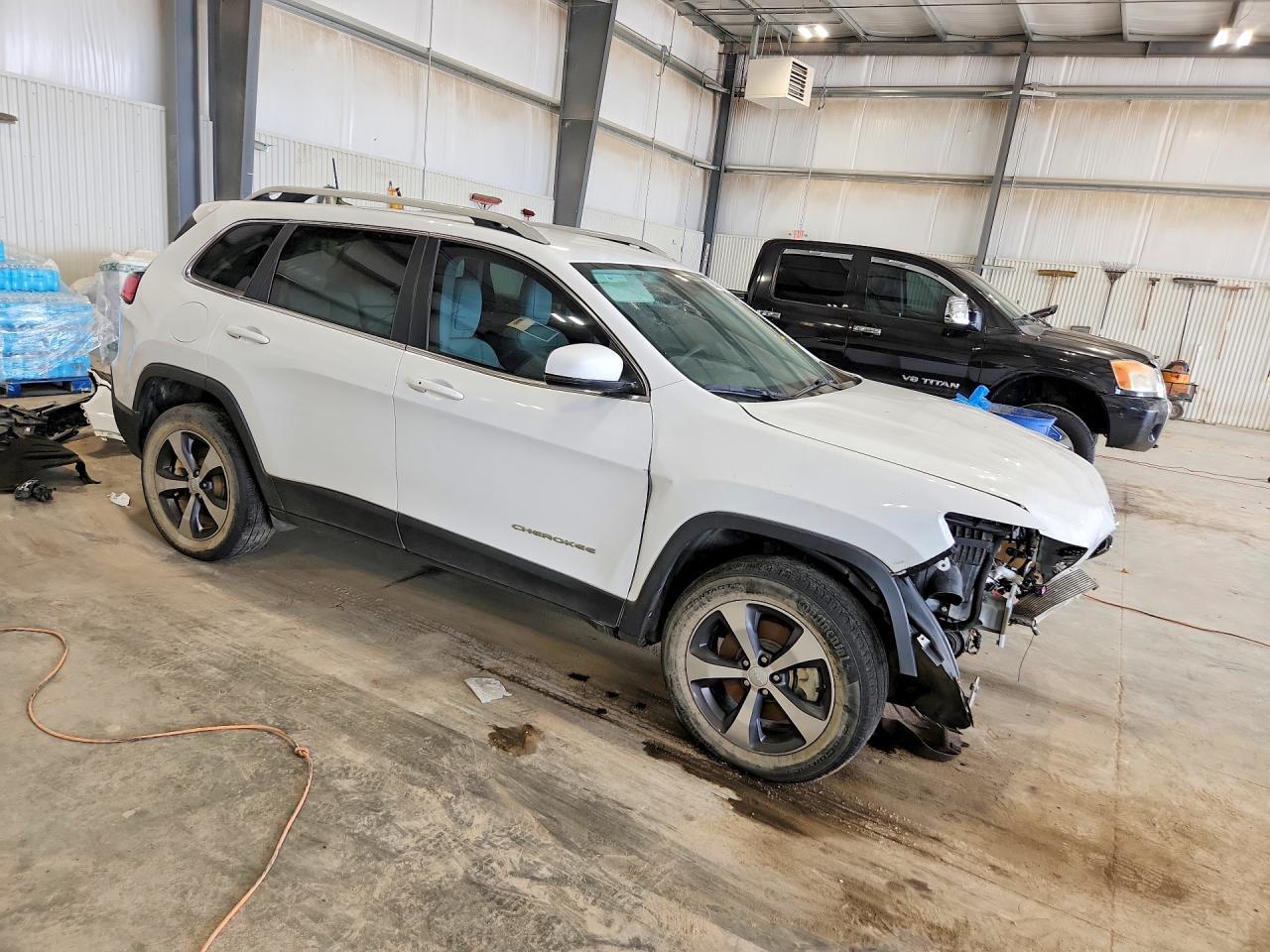 2019 Jeep Cherokee Limited - Image 4