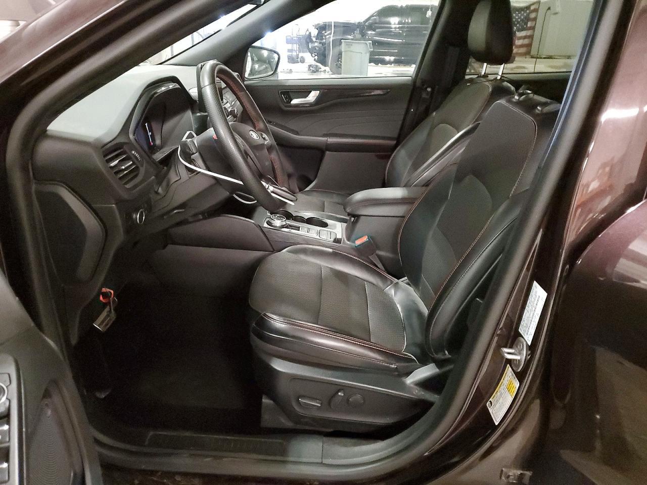2023 Ford Escape St Line - Фото 7
