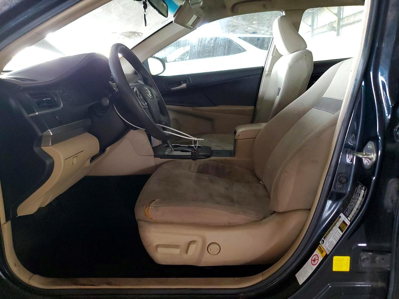 2014 Toyota Camry Le - Фото 7