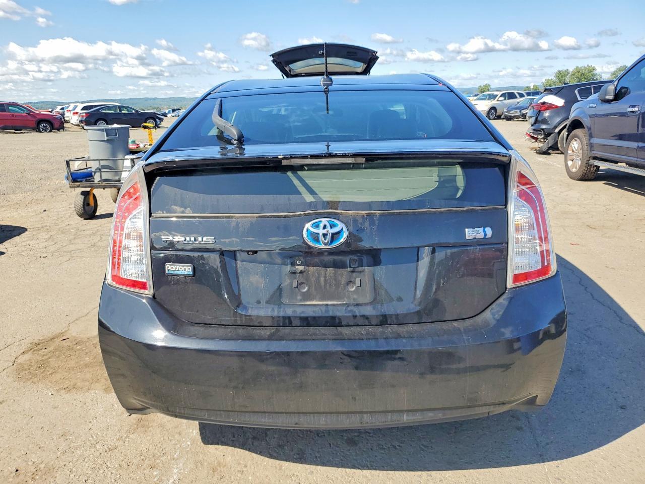 2013 Toyota Prius Persona Series Se - Image 6