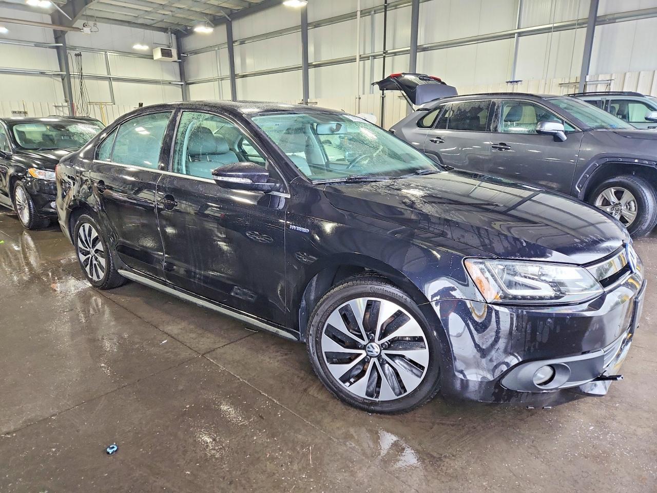 2014 Volkswagen Jetta Hybrid - Image 4