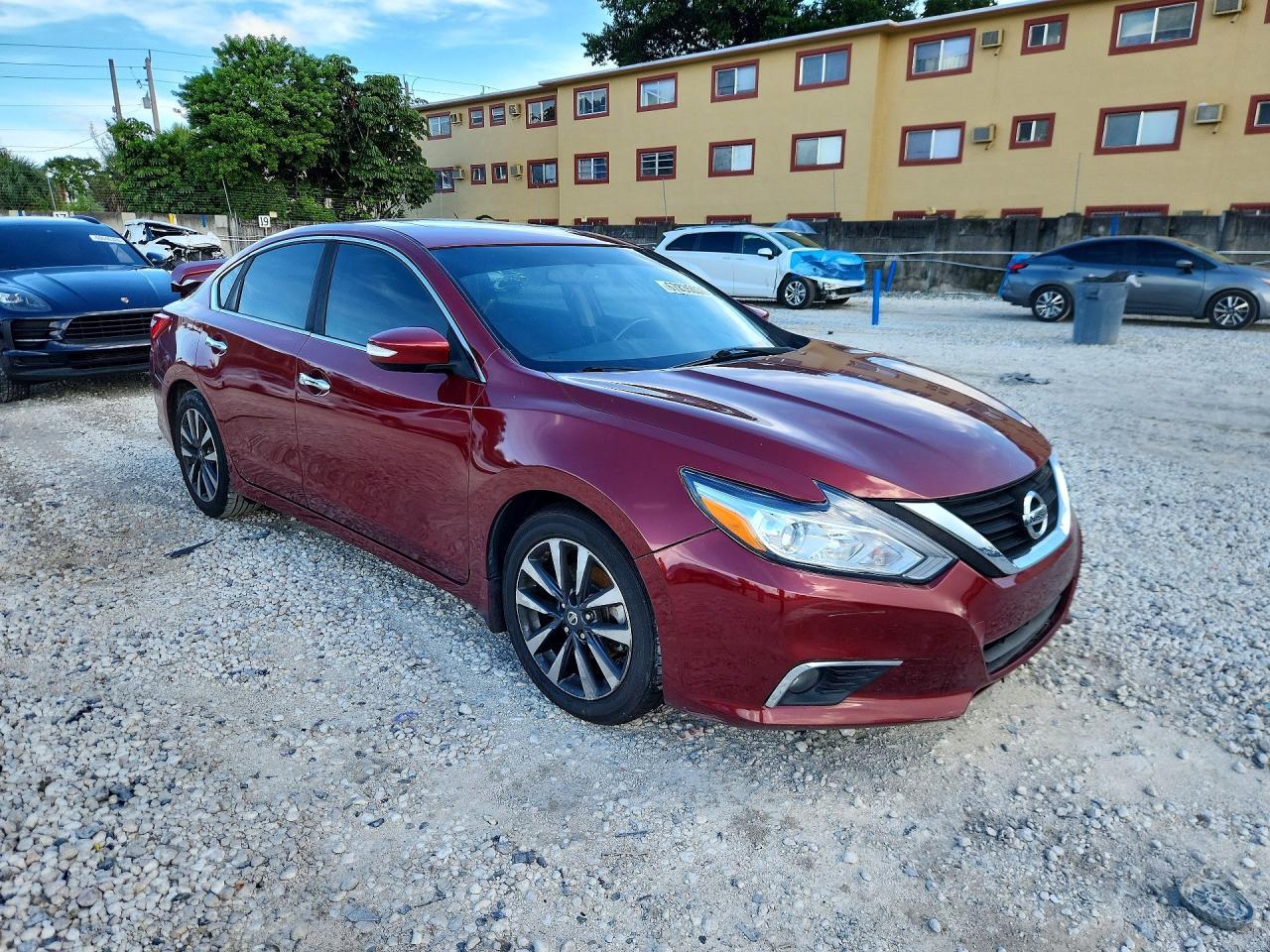 2017 Nissan Altima 2.5 - Image 4