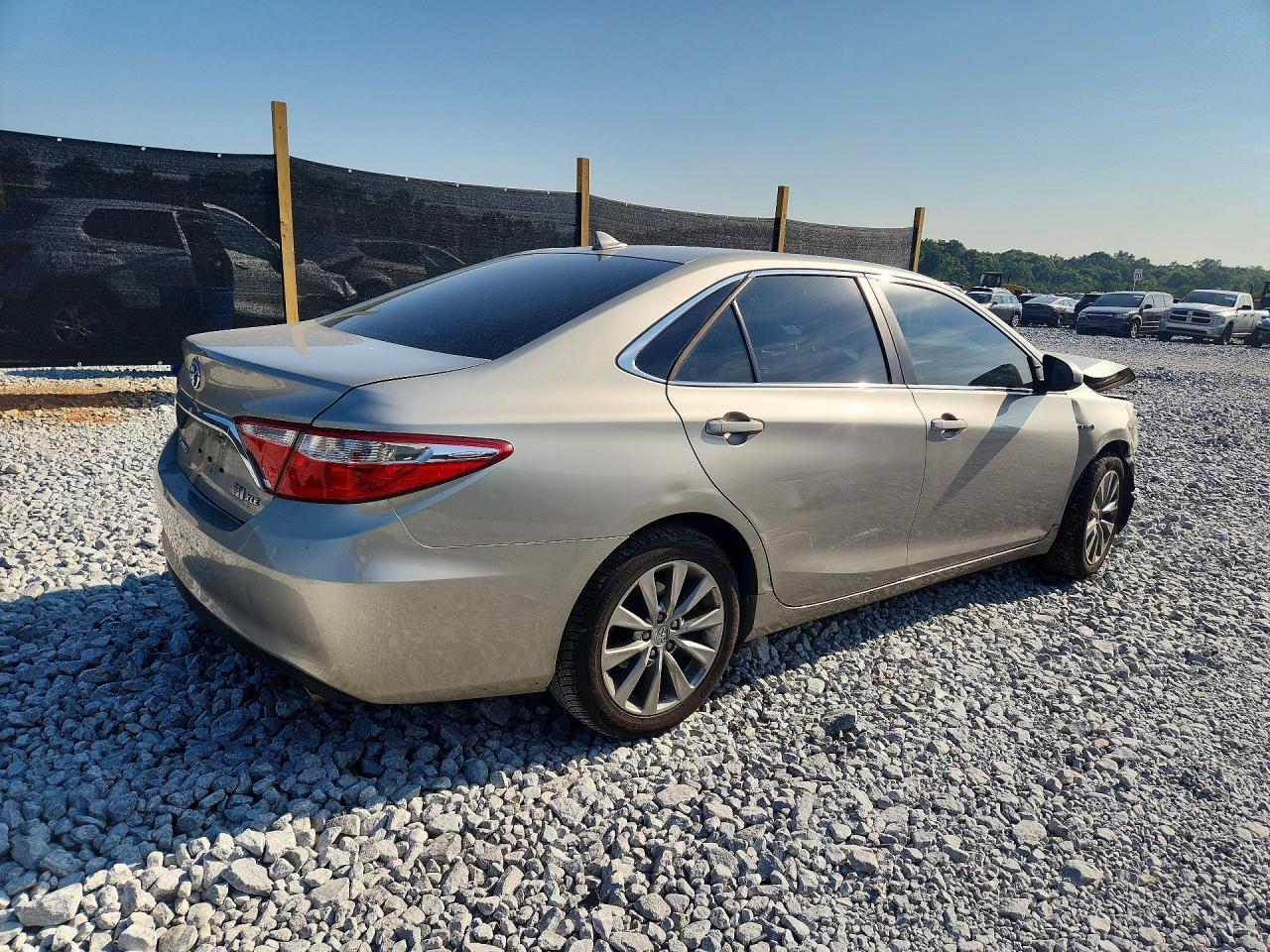 2017 Toyota Camry Hybrid Xle - Фото 3