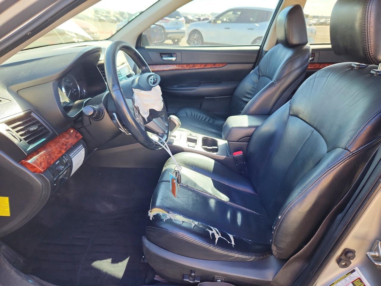 2010 Subaru Outback 2.5I Limited - Фото 7