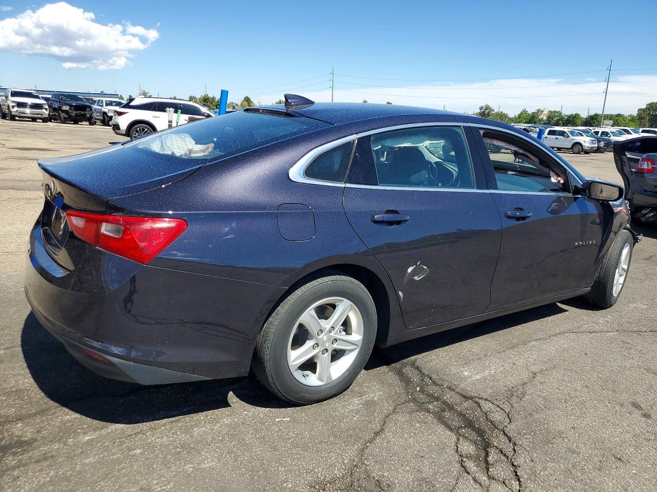 2023 Chevrolet Malibu Lt - Фото 3