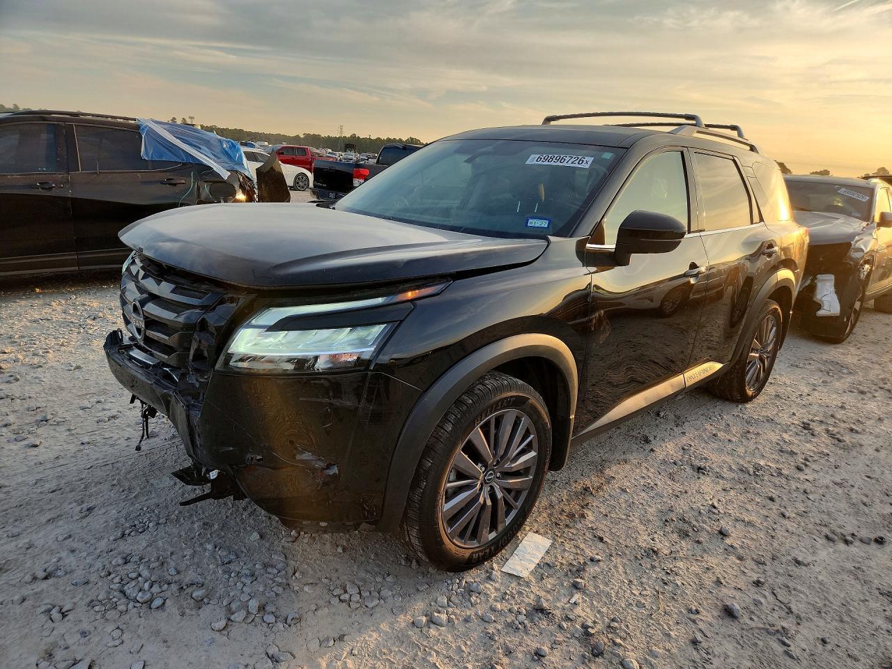 2023 Nissan Pathfinder Sl
