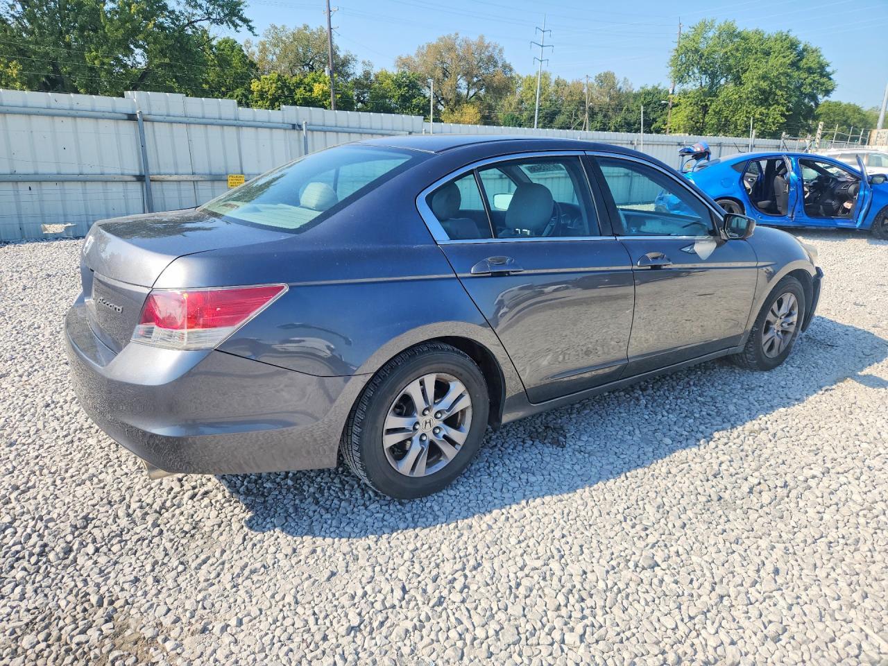 2011 Honda Accord Lxp - Image 3