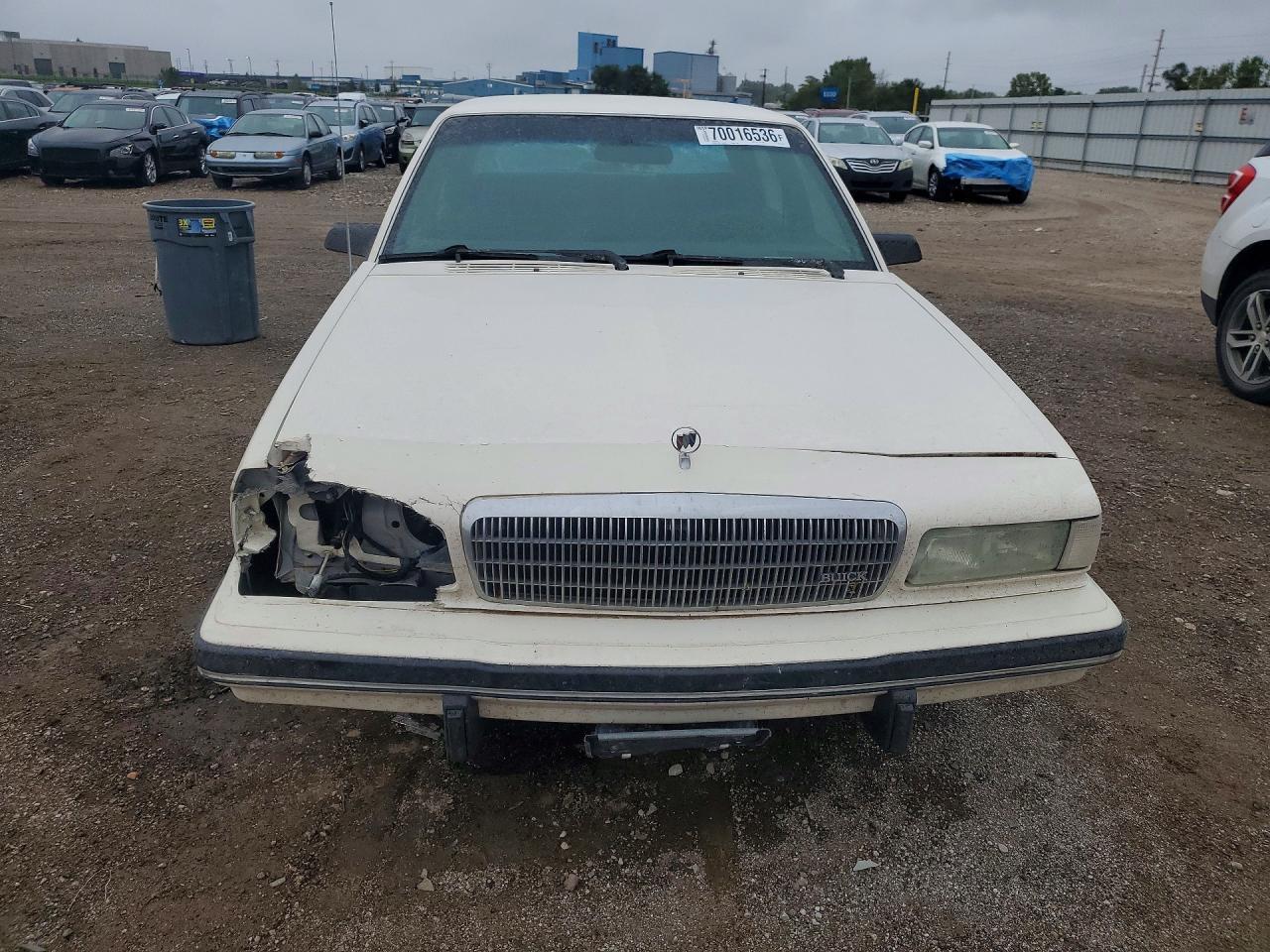 1992 Buick Century Limited - Image 5