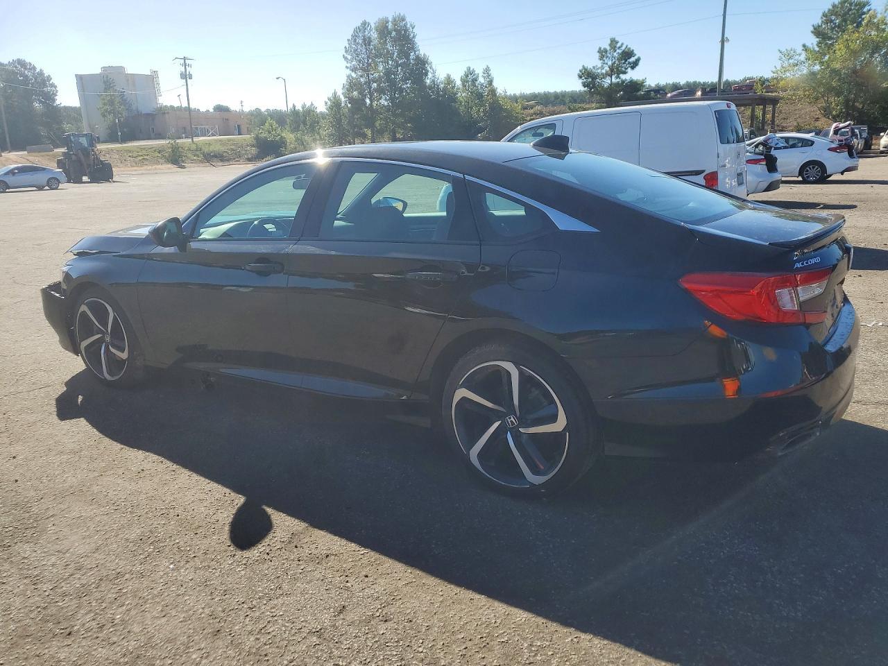 2022 Honda Accord Sport - Image 2