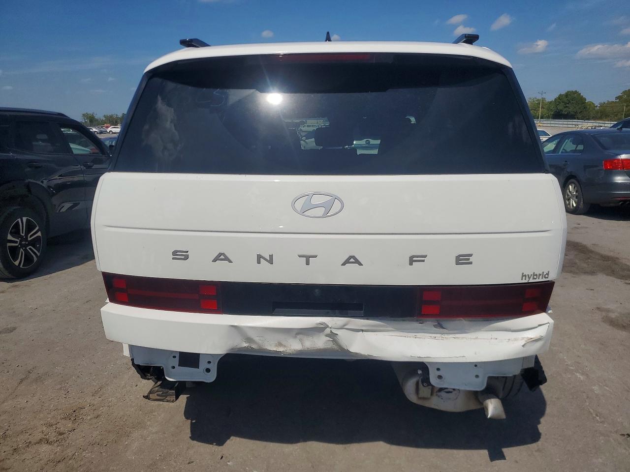 2025 Hyundai Santa Fe Limited - Image 6