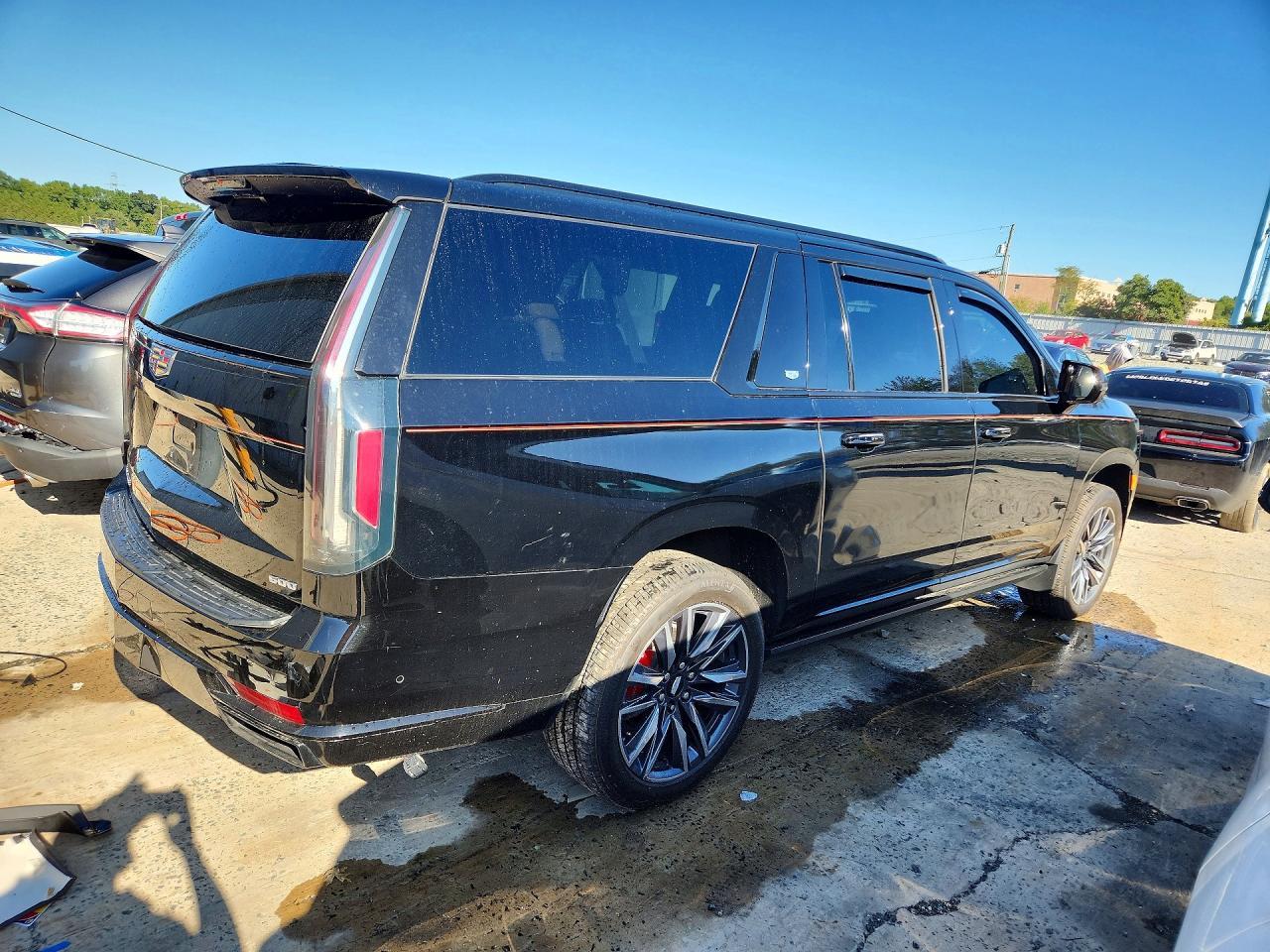 2023 Cadillac Escalade Esv Sport - Фото 3