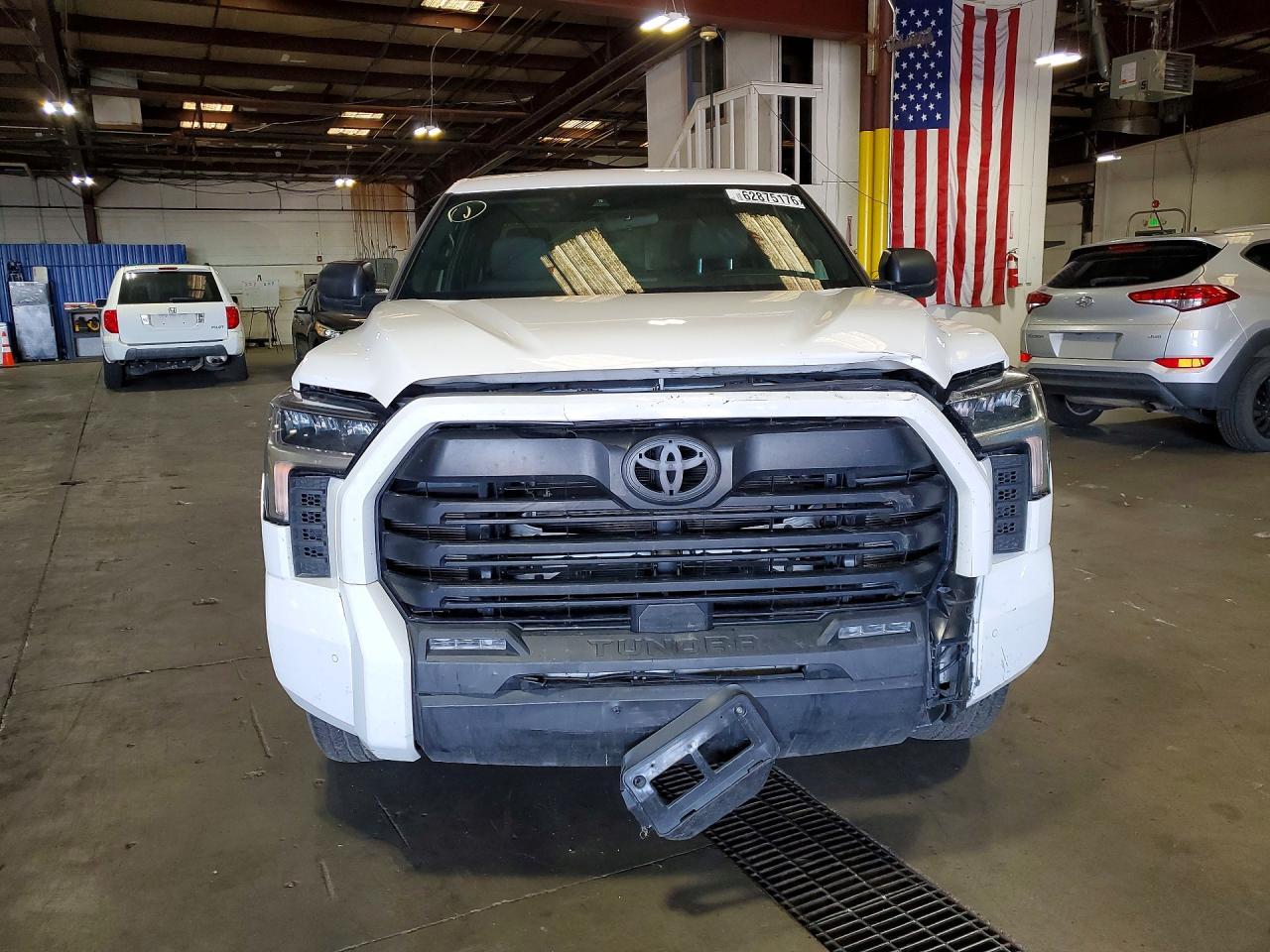 2025 Toyota Tundra Double Cab Sr5 - Image 5