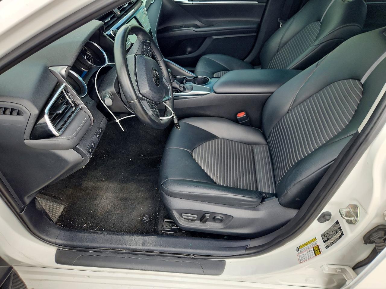2018 Toyota Camry Se - Image 7