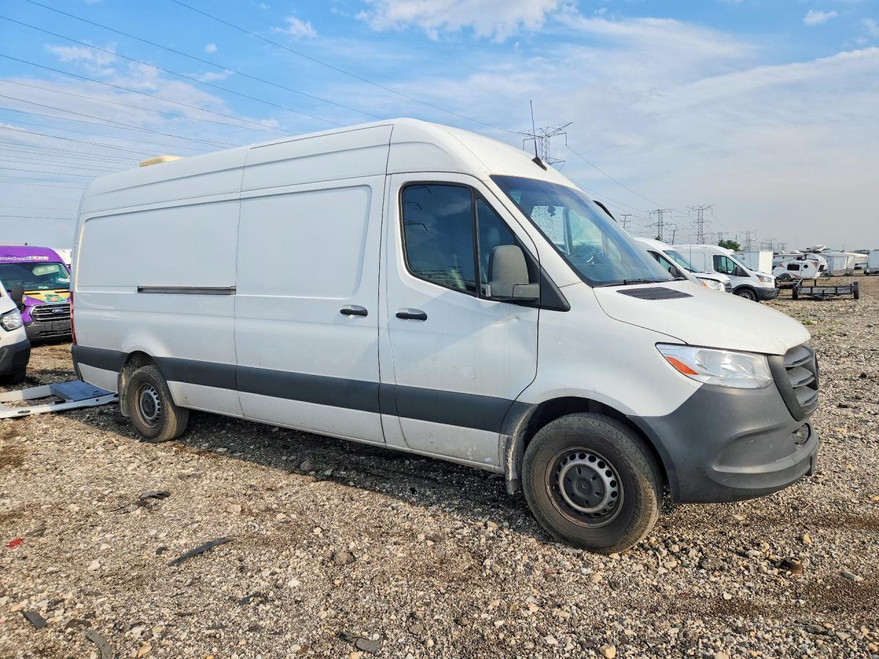 2023 Mercedes-Benz Sprinter 2500 - Фото 4