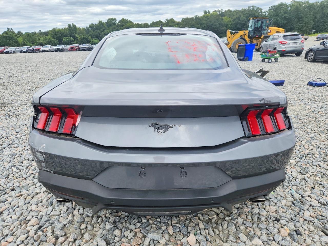 2025 Ford Mustang - Фото 6