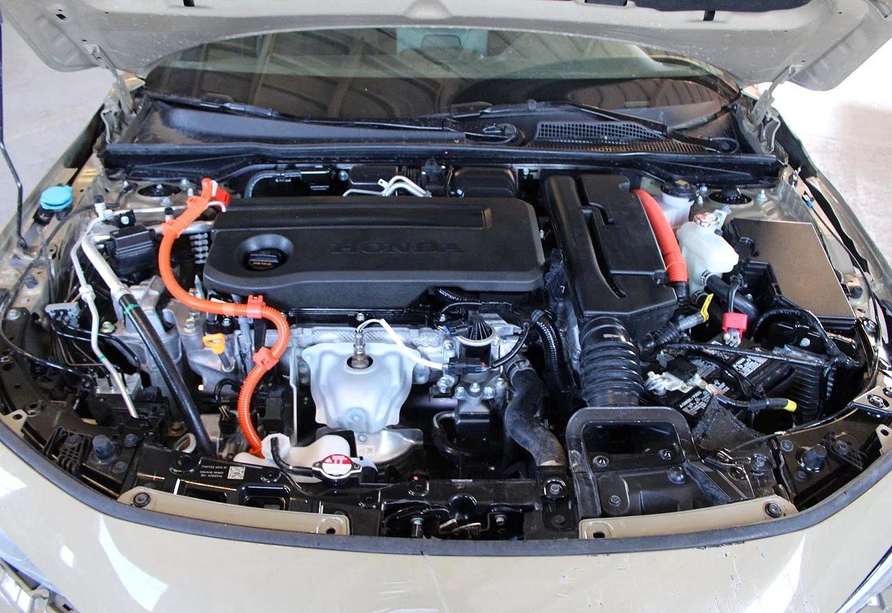 2026 Honda Civic Sport Touring - Image 7
