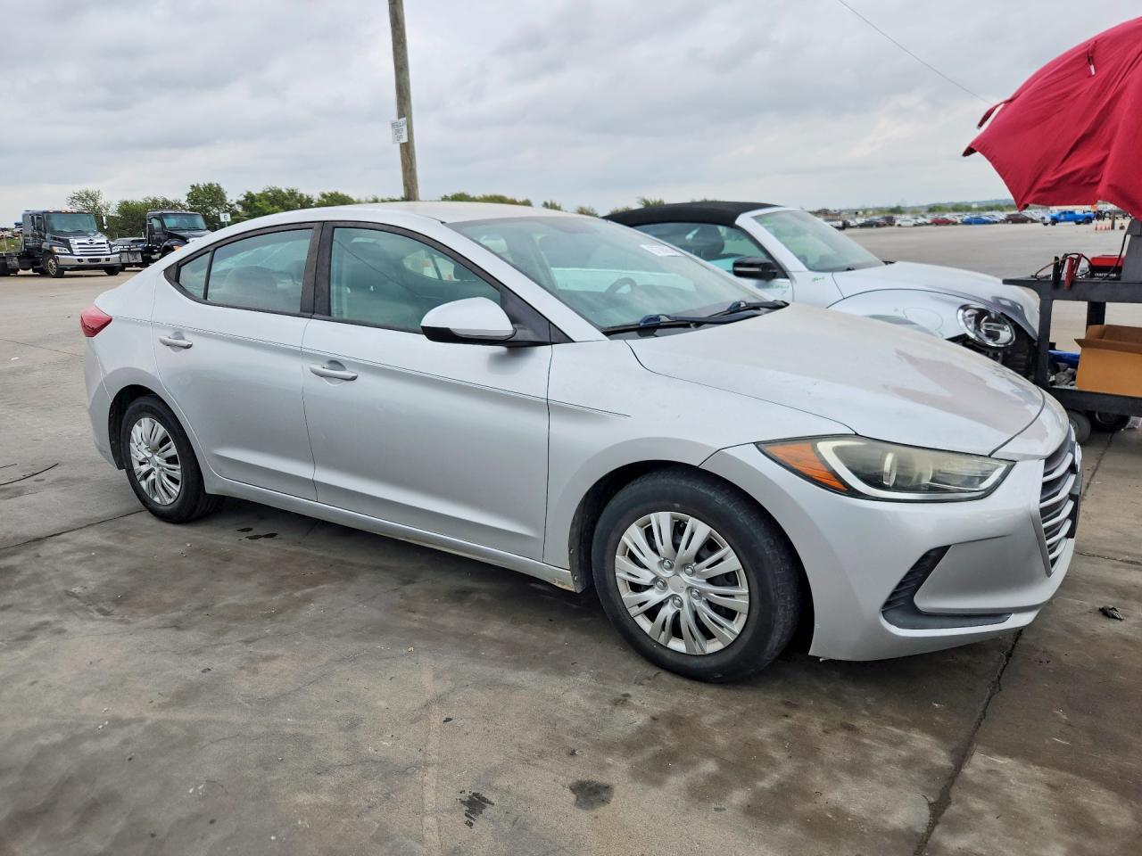 2017 Hyundai Elantra Se - Фото 4