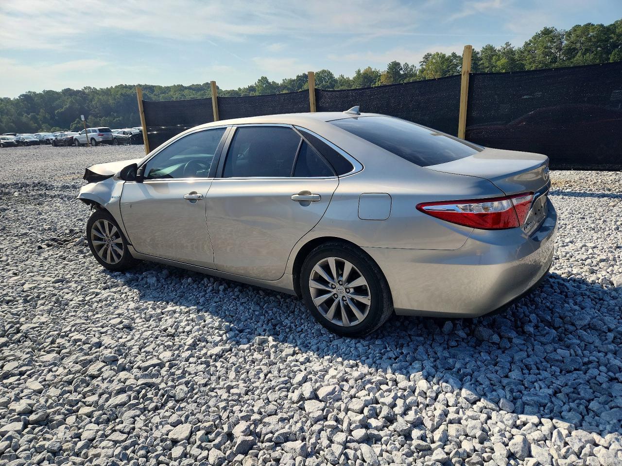 2017 Toyota Camry Hybrid Xle - Фото 2