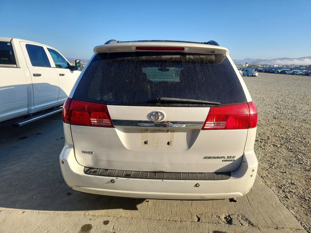 2004 Toyota Sienna Xle Limited 7 Passenger - Image 6