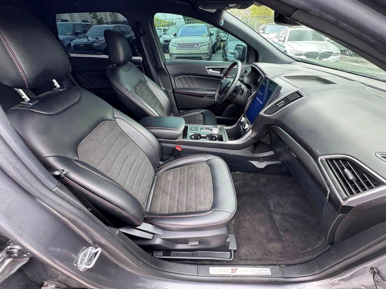 2024 Ford Edge St - Image 5