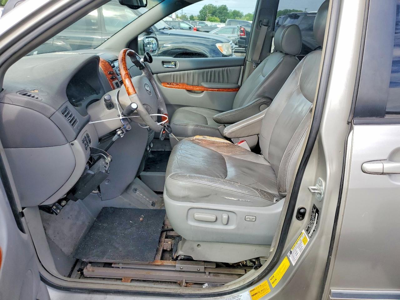 2006 Toyota Sienna Xle 7 Passenger - Фото 7