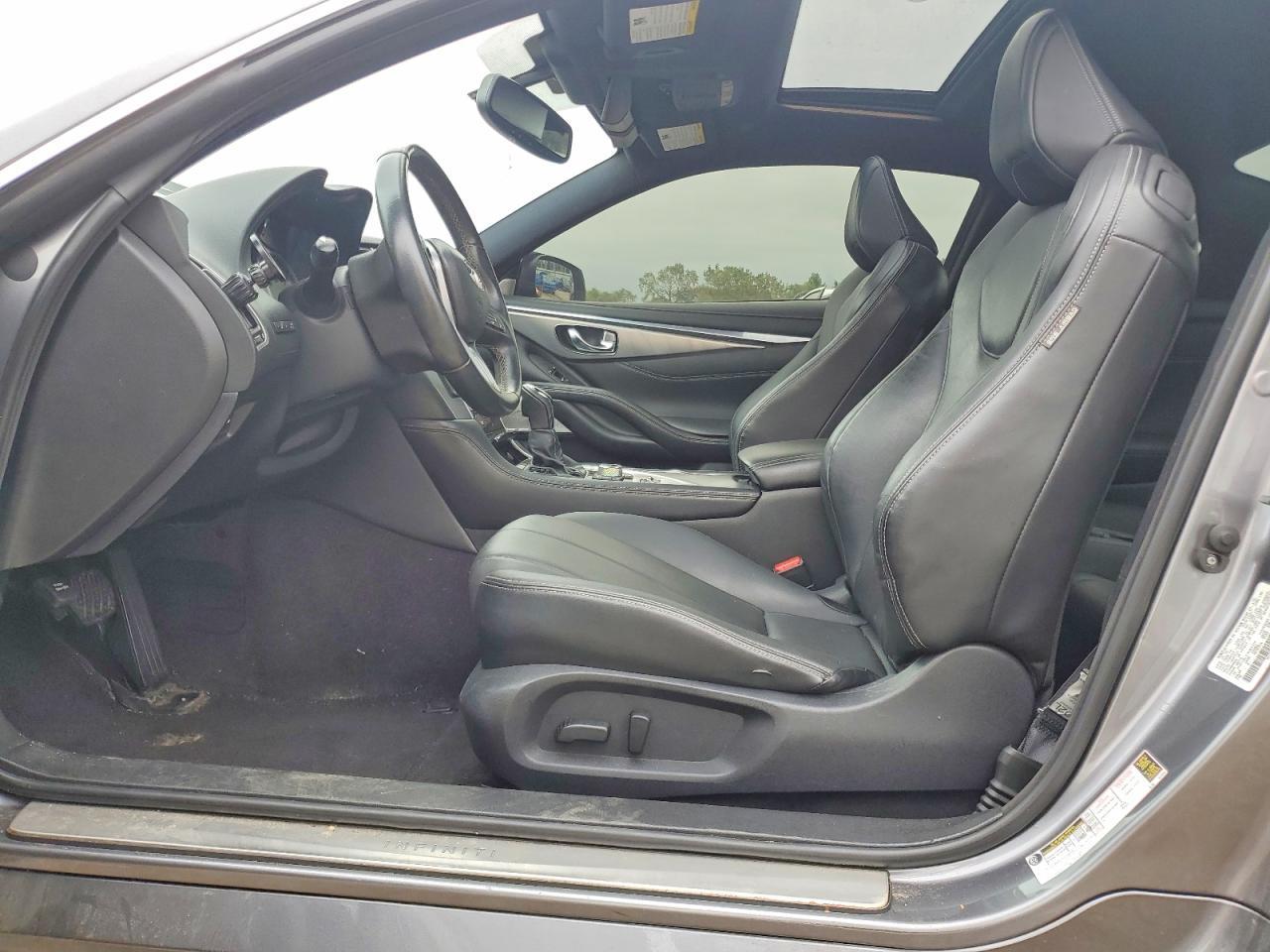 2018 Infiniti Q60 3.0T Luxe - Image 7