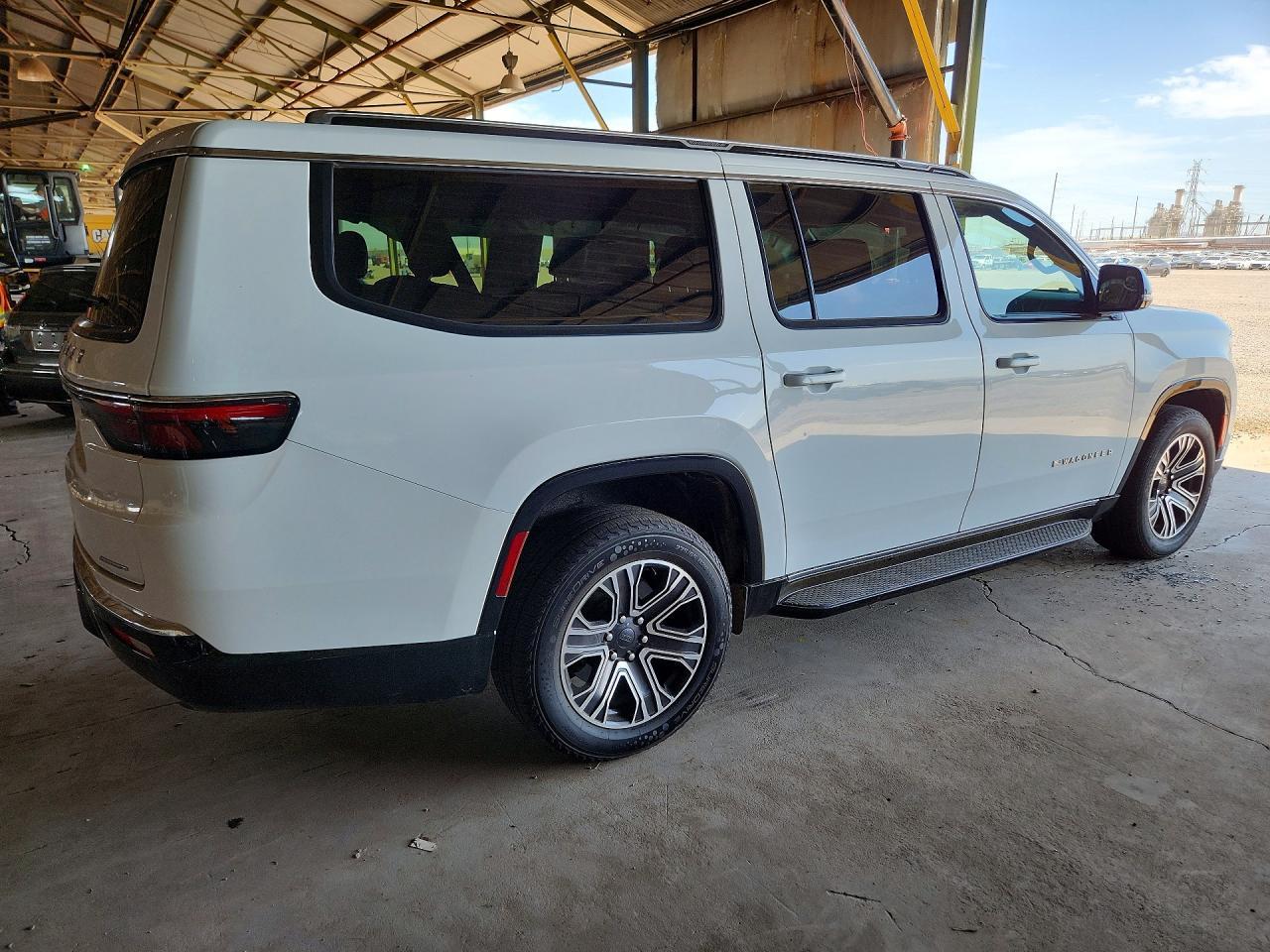 2024 Jeep Wagoneer L Series Ii - Фото 3