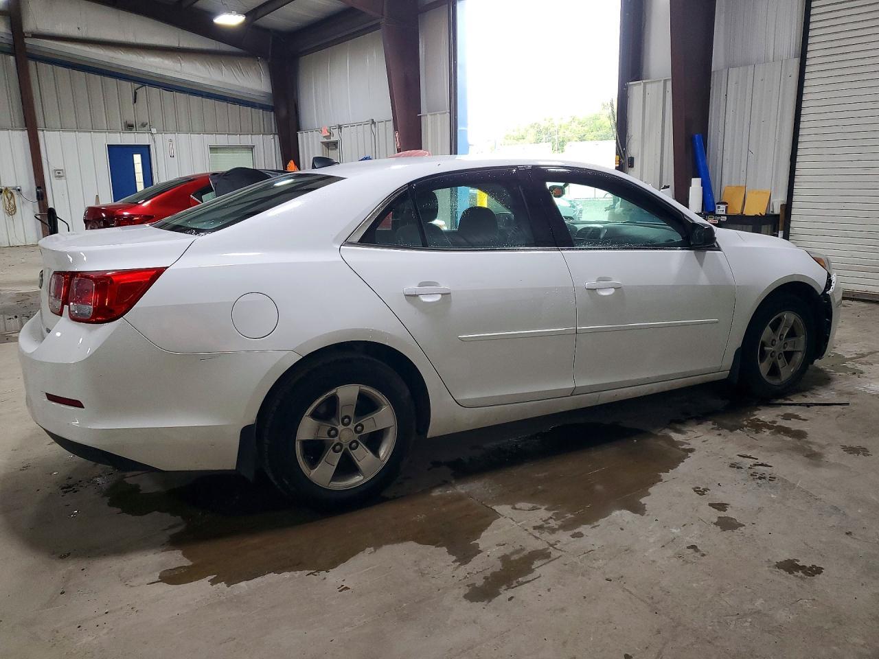 2013 Chevrolet Malibu Ls - Фото 3