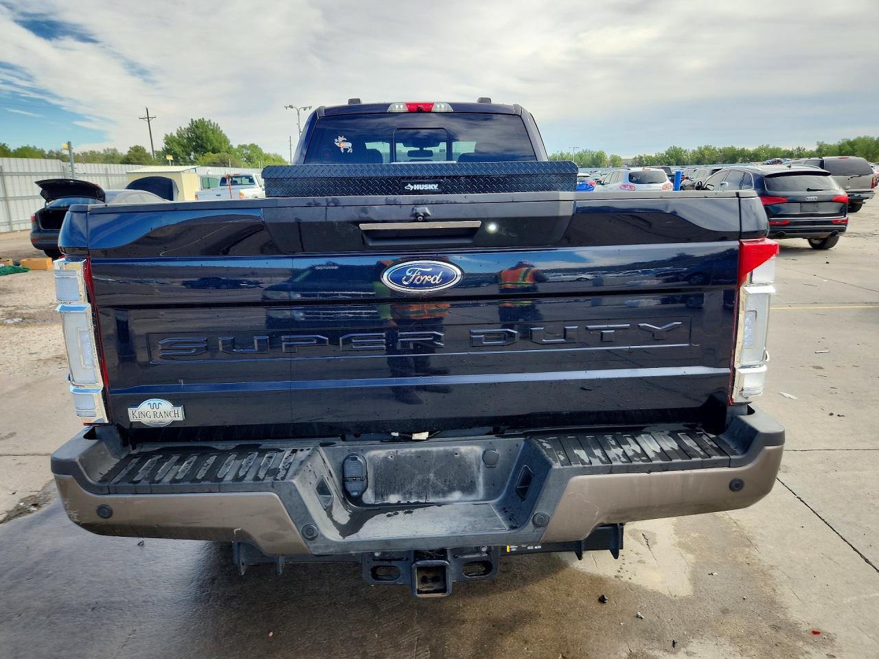 2022 Ford F350 Super Duty - Image 6