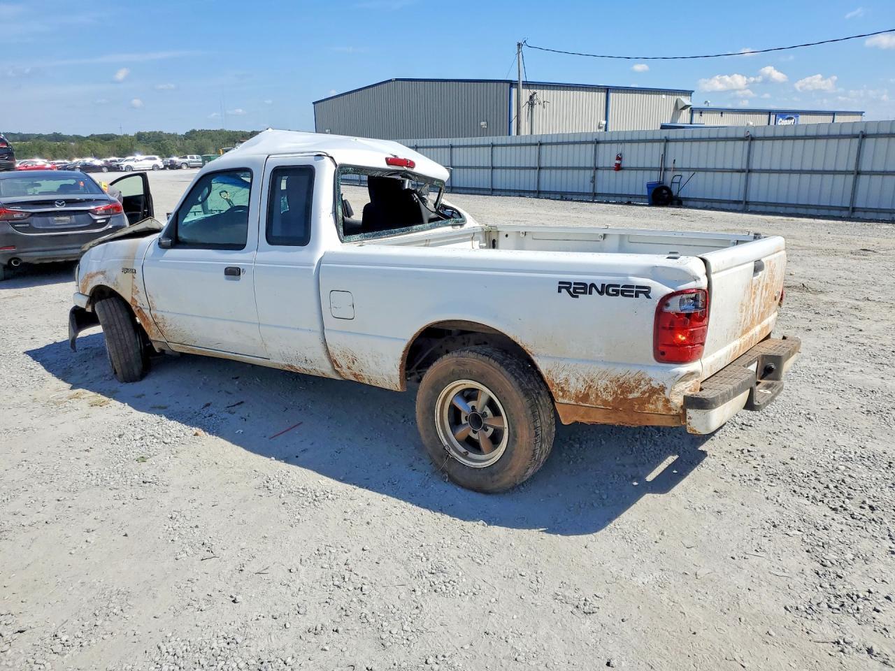 2004 Ford Ranger Super Cab - Image 2