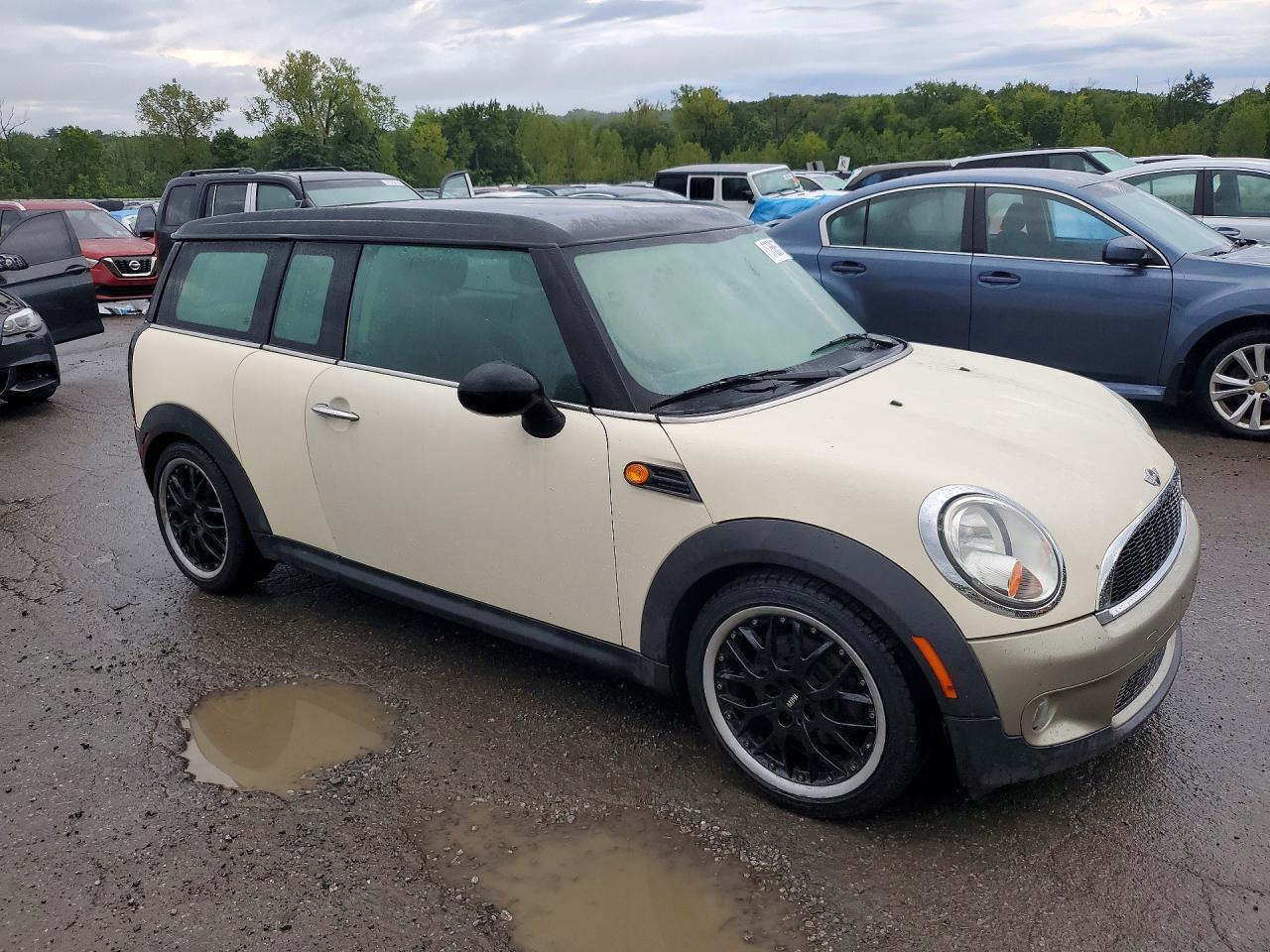 2011 Mini Cooper Clubman - Image 4
