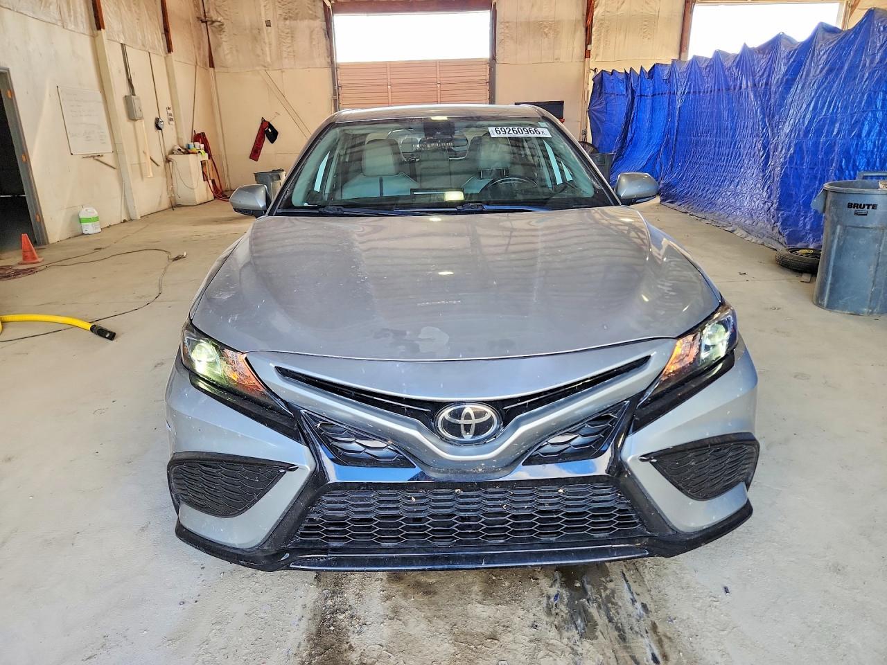 2023 Toyota Camry Se - Фото 5